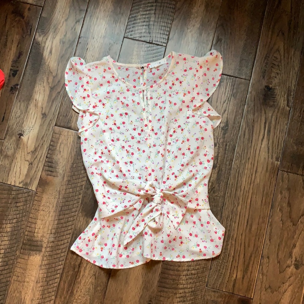 Cute floral top